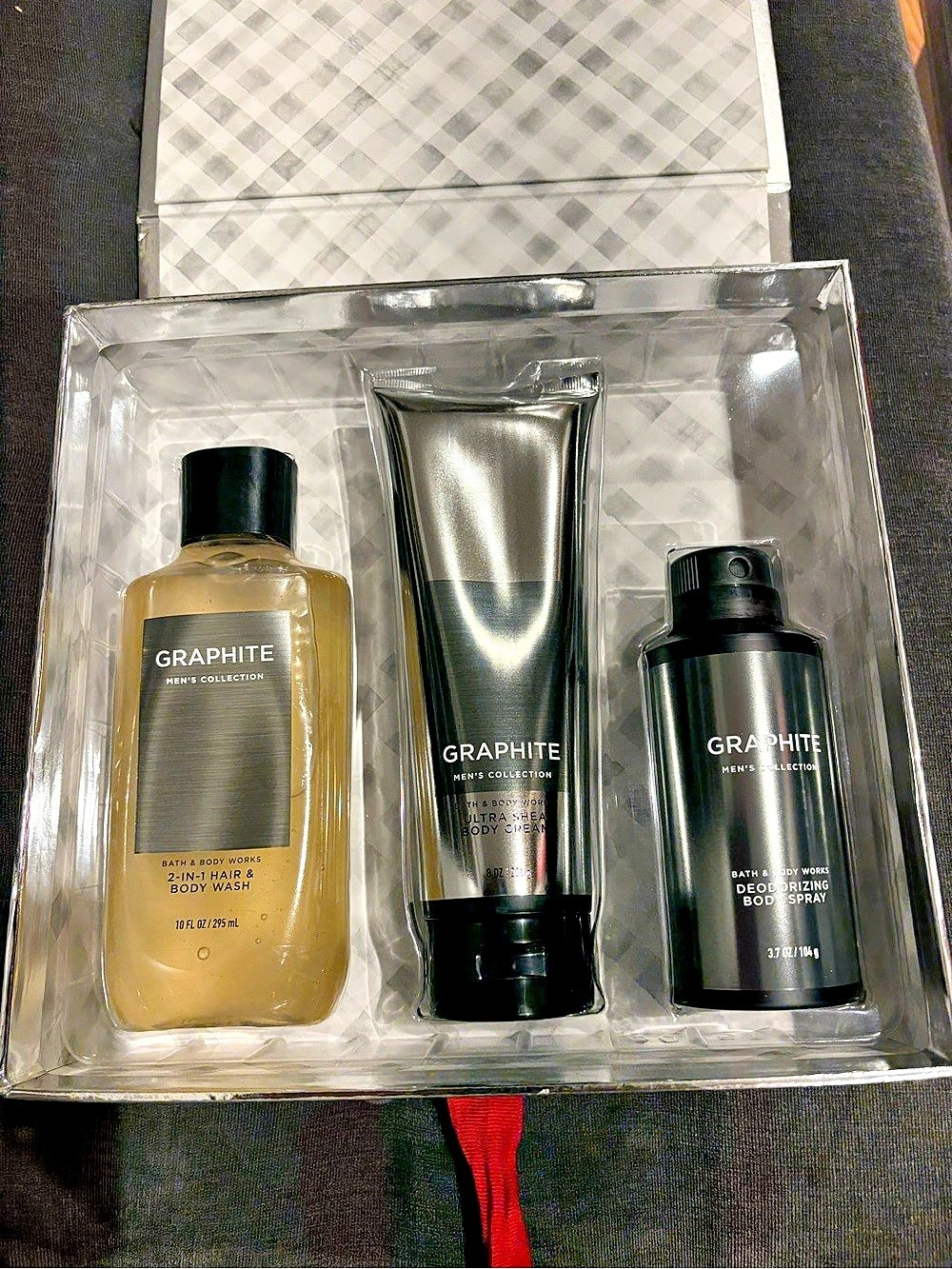 Bath and Body works Graphite Men's Collection Men's 3 Piece Body Care Gift Set